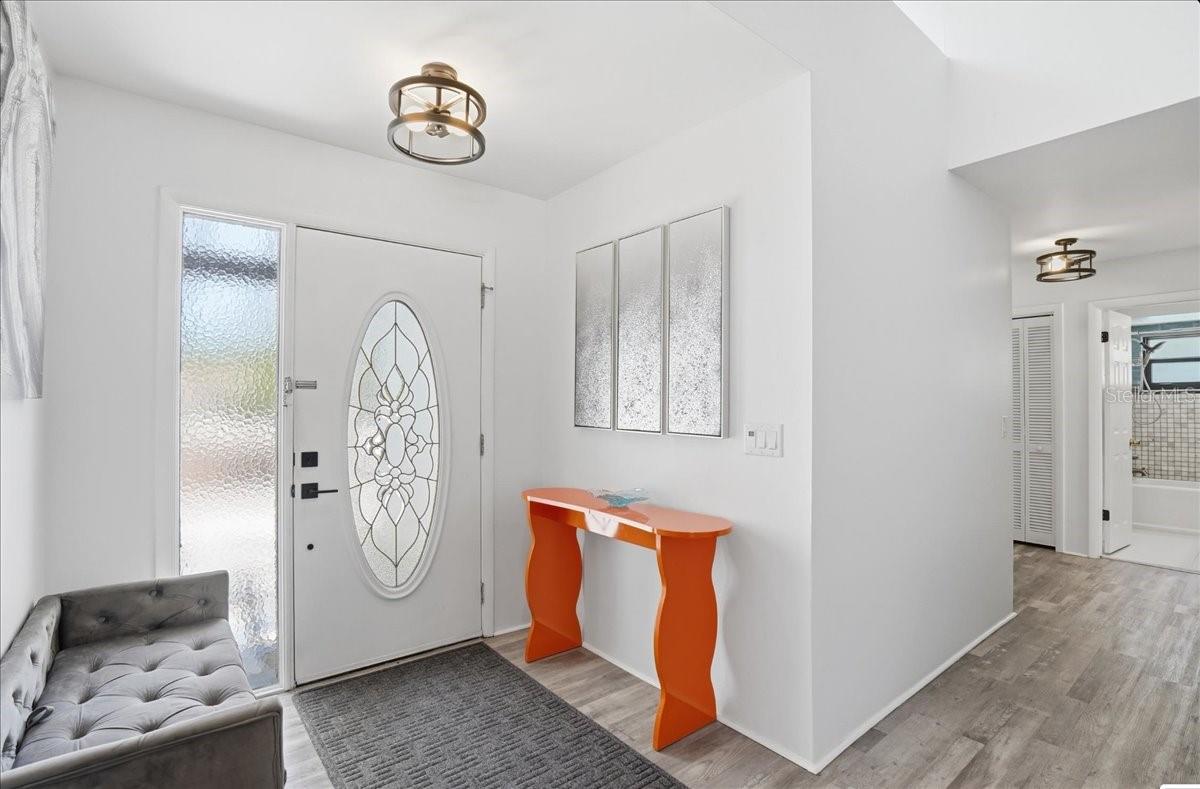 LAKE ST GEORGE-UNIT 1 - Residential