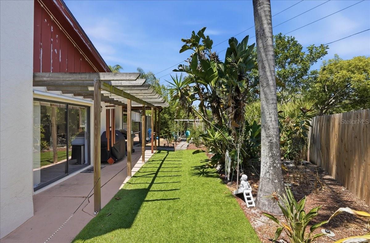 LAKE ST GEORGE-UNIT 1 - Residential