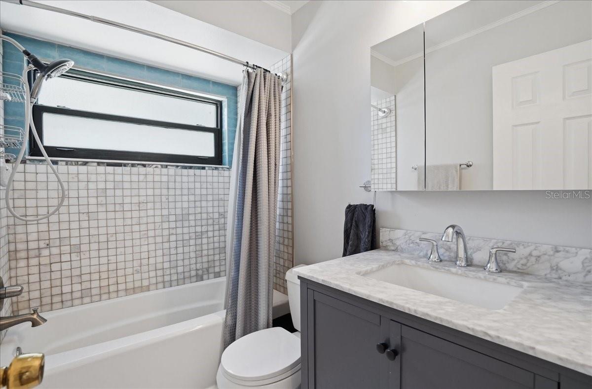 LAKE ST GEORGE-UNIT 1 - Residential