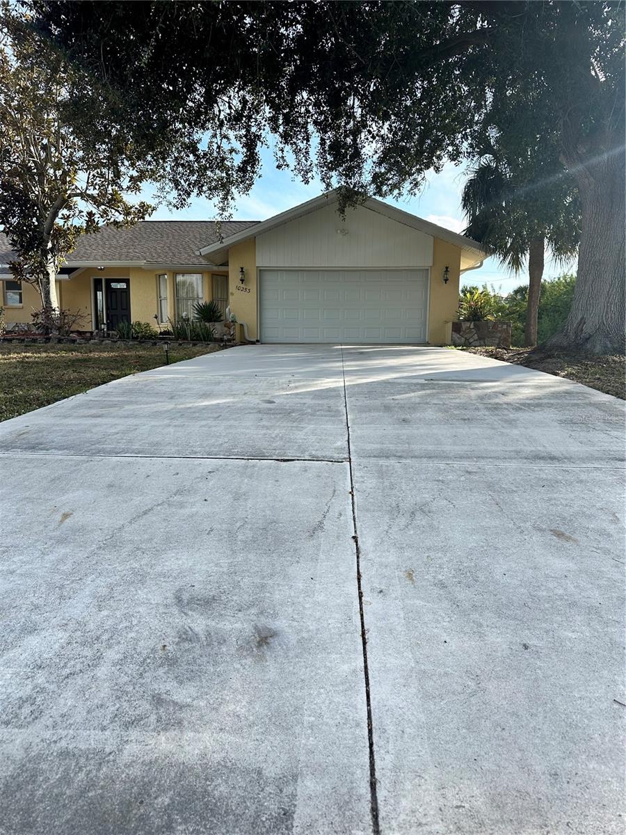10253 WINSTEAD AVENUE, ENGLEWOOD, FL, 34224 3 10253 WINSTEAD AVENUE