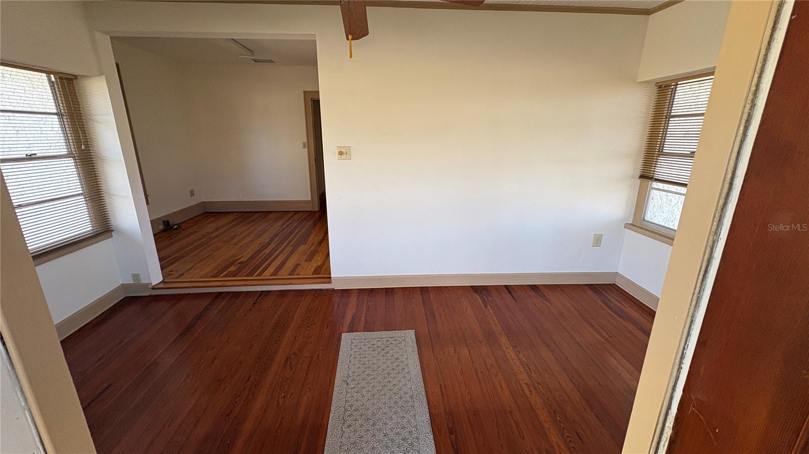 122 N ST. CLAIR ABRAMS AVENUE