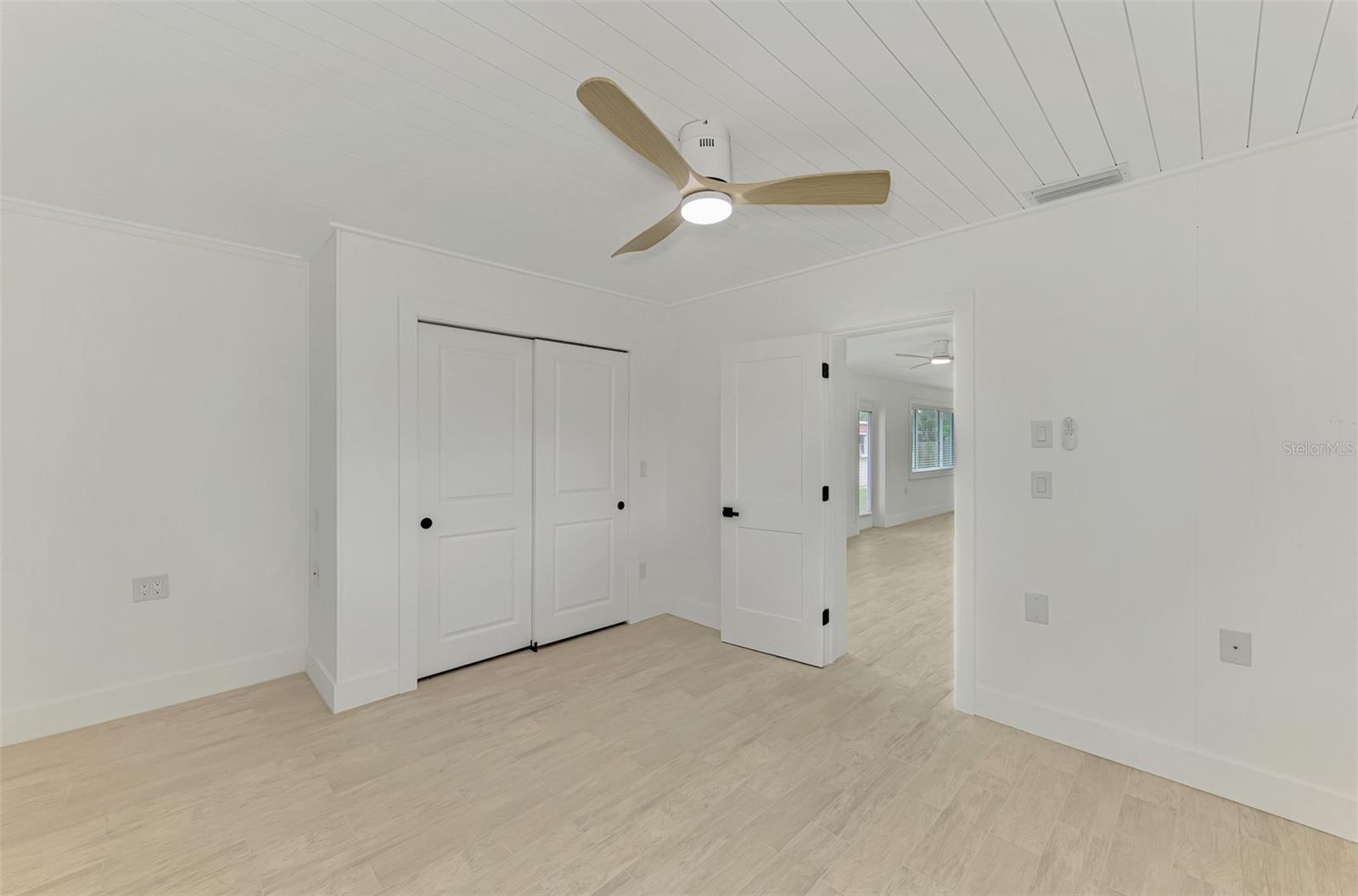 SOUTH VENICE - Residential