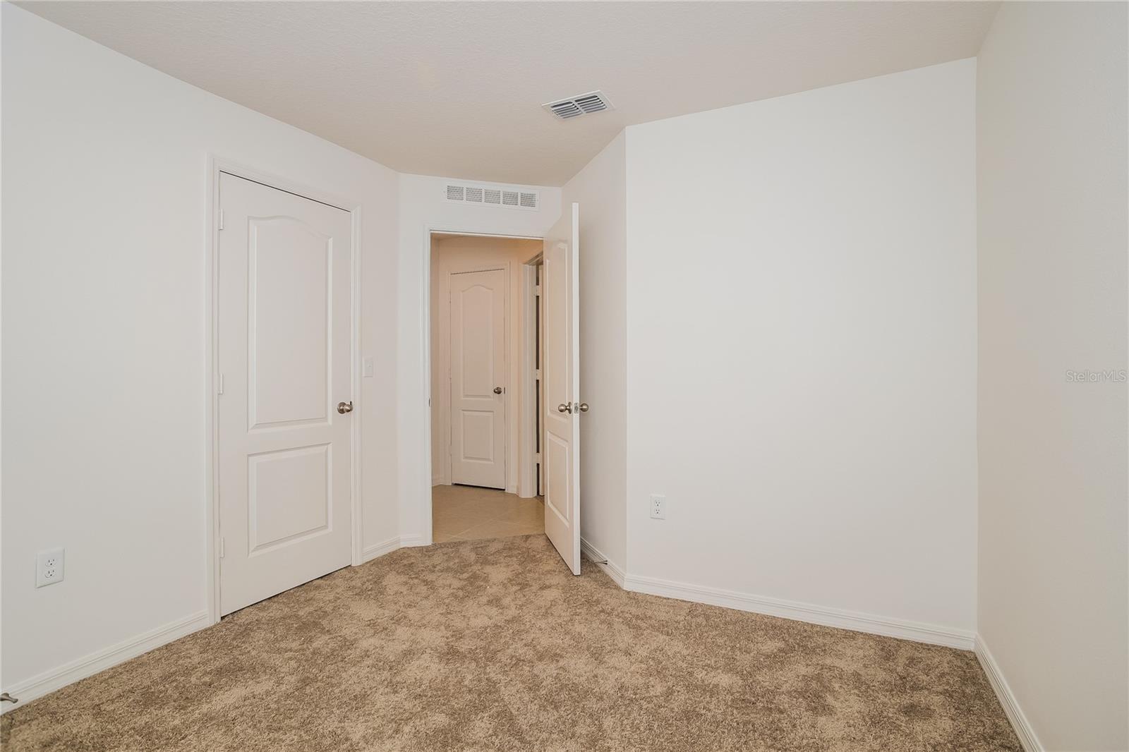 RIDGE AT SWAN LAKE - Residential Lease