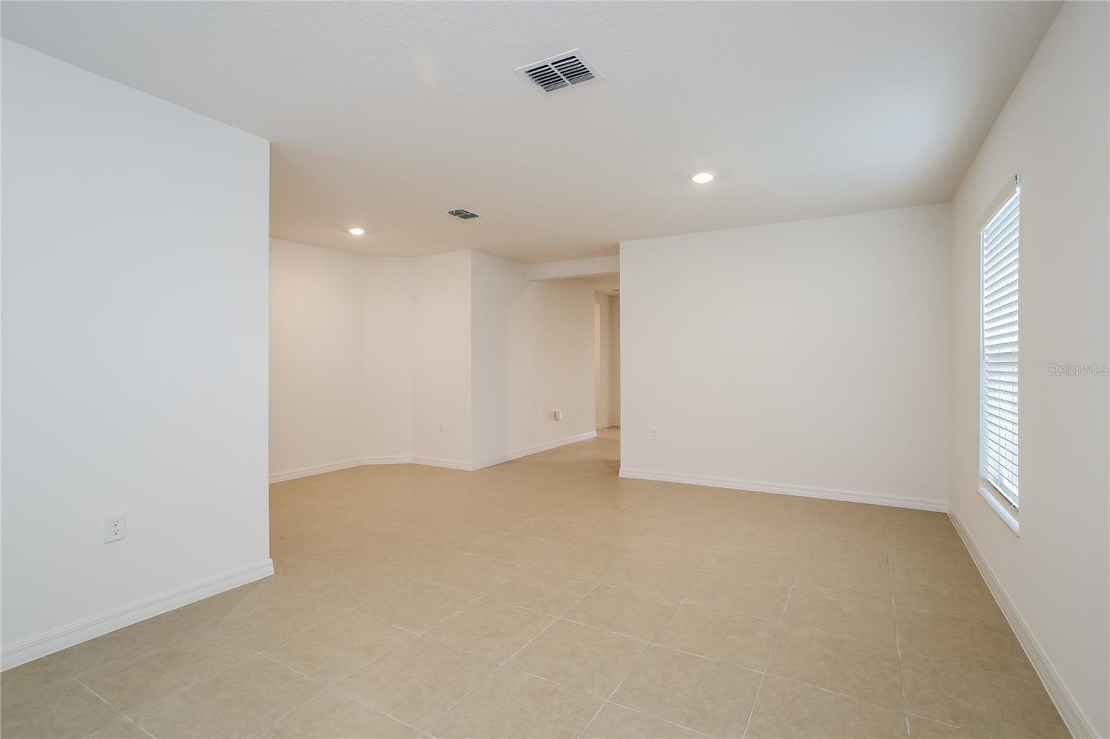 RIDGE AT SWAN LAKE - Residential Lease