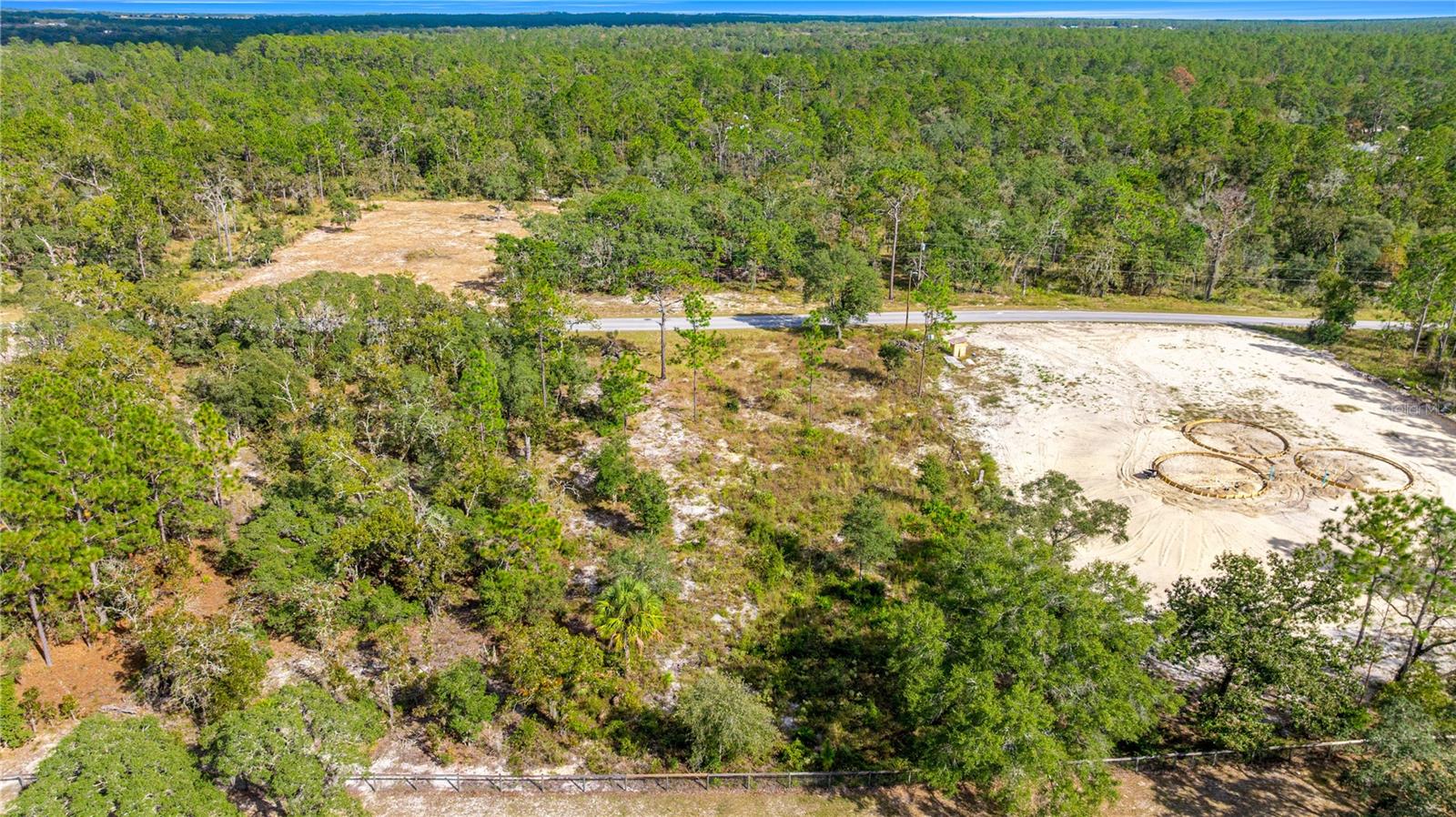 RAINBOW LAKES ESTATE - Land