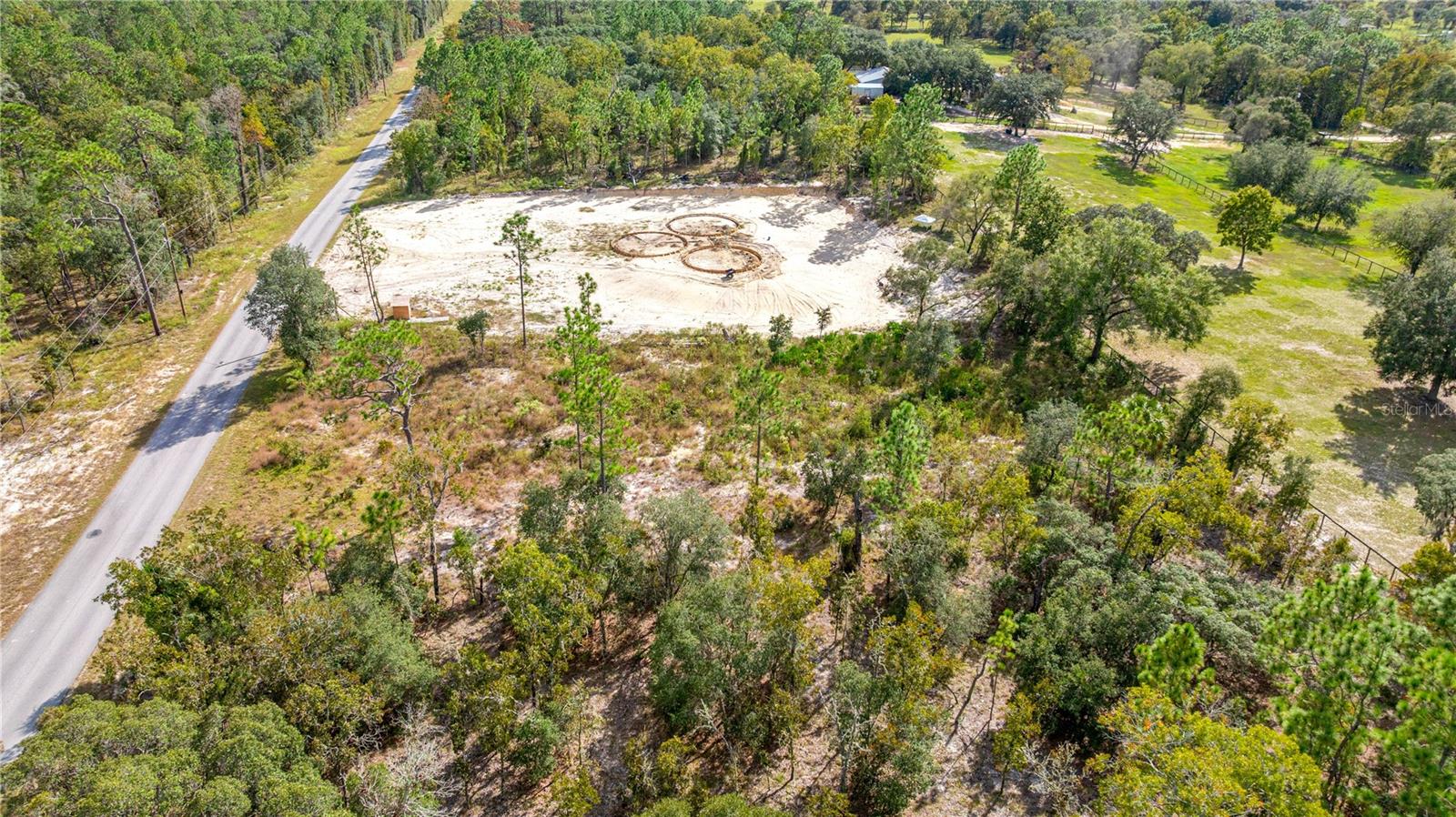 RAINBOW LAKES ESTATE - Land