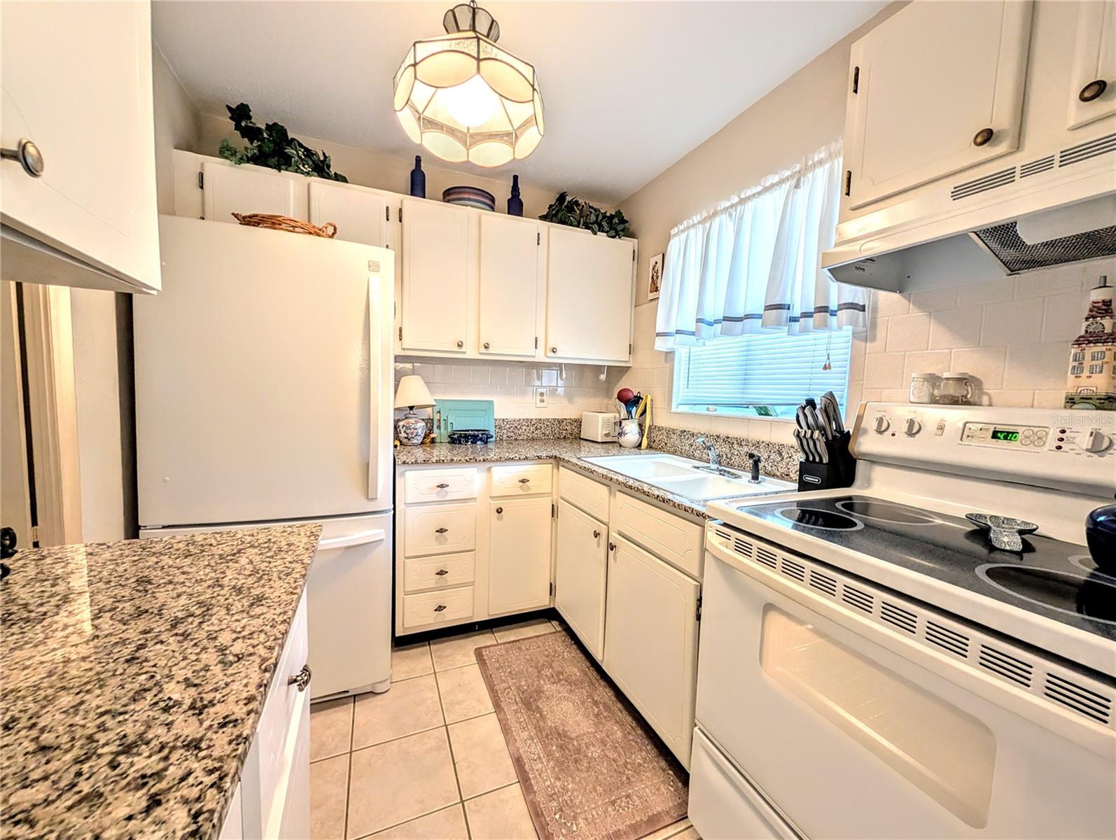 THE FOURTH BAYSHORE - Residential