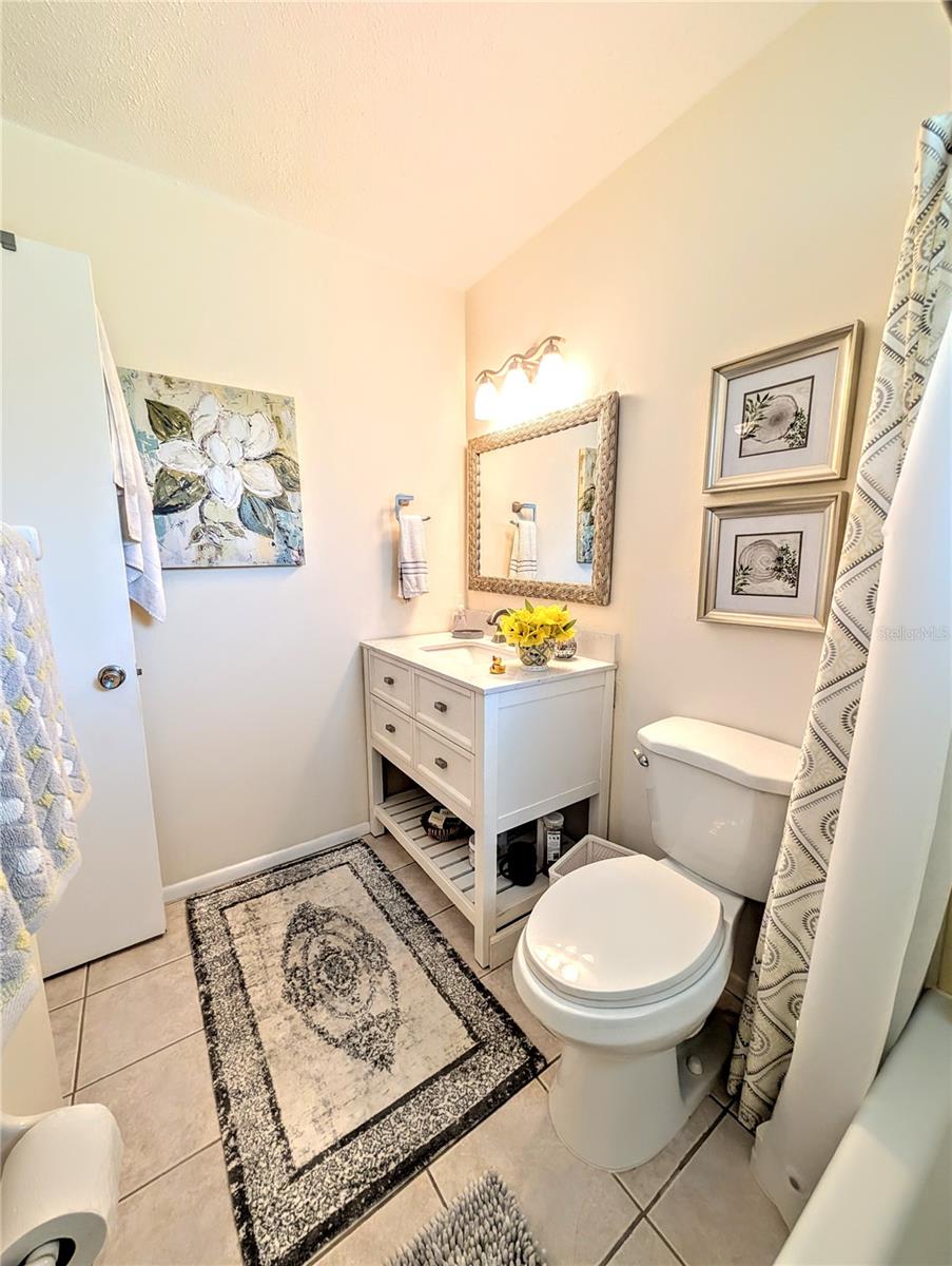 THE FOURTH BAYSHORE - Residential