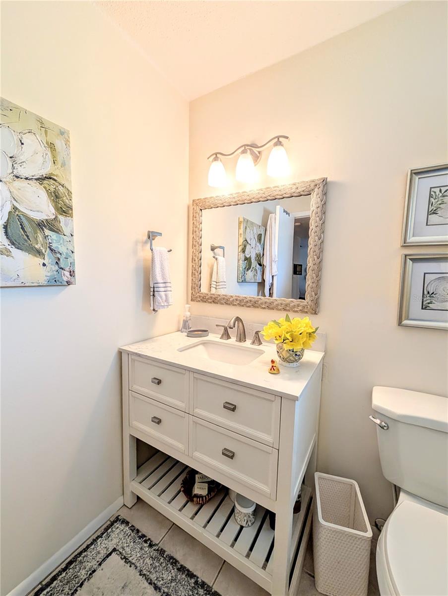 THE FOURTH BAYSHORE - Residential