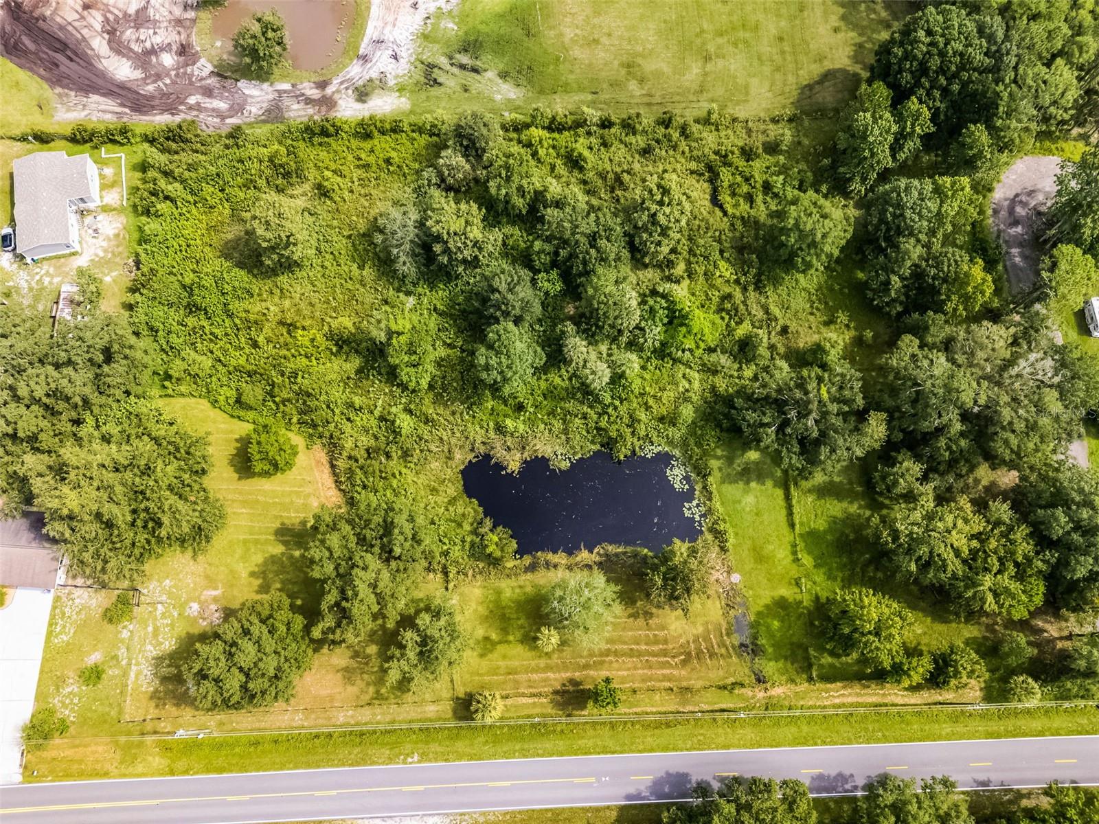 LAKE HARNEY ACRETTES - Residential