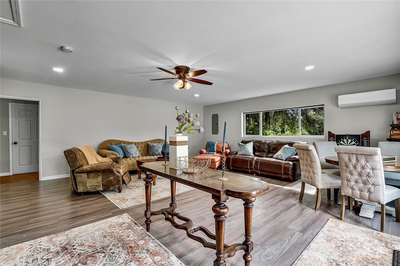 LAKE HARNEY ACRETTES - Residential