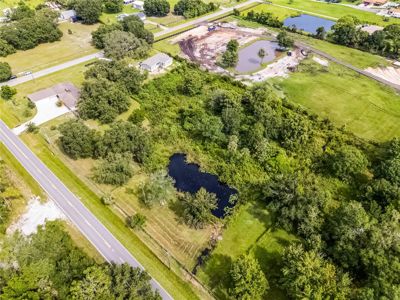 LAKE HARNEY ACRETTES - Residential