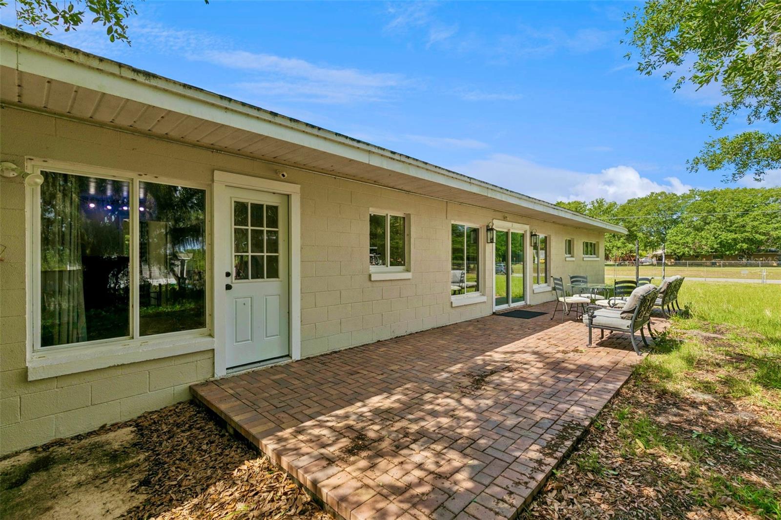 LAKE HARNEY ACRETTES - Residential