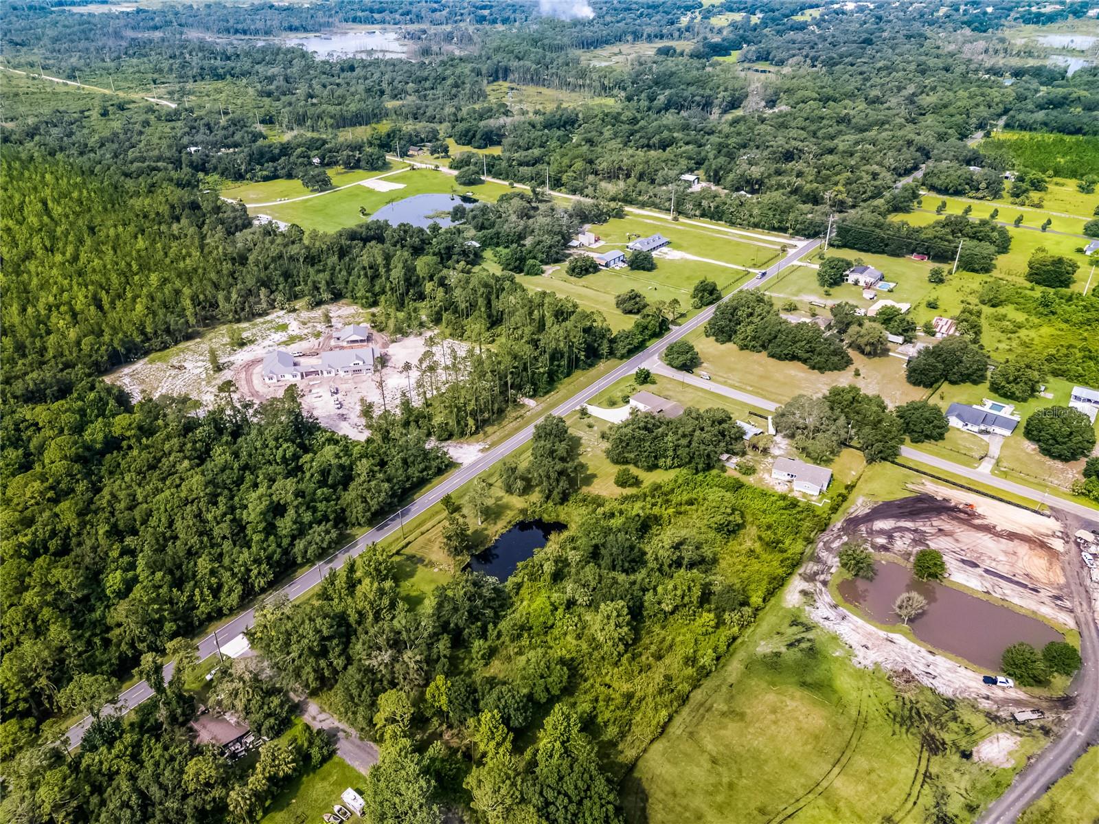 LAKE HARNEY ACRETTES - Residential