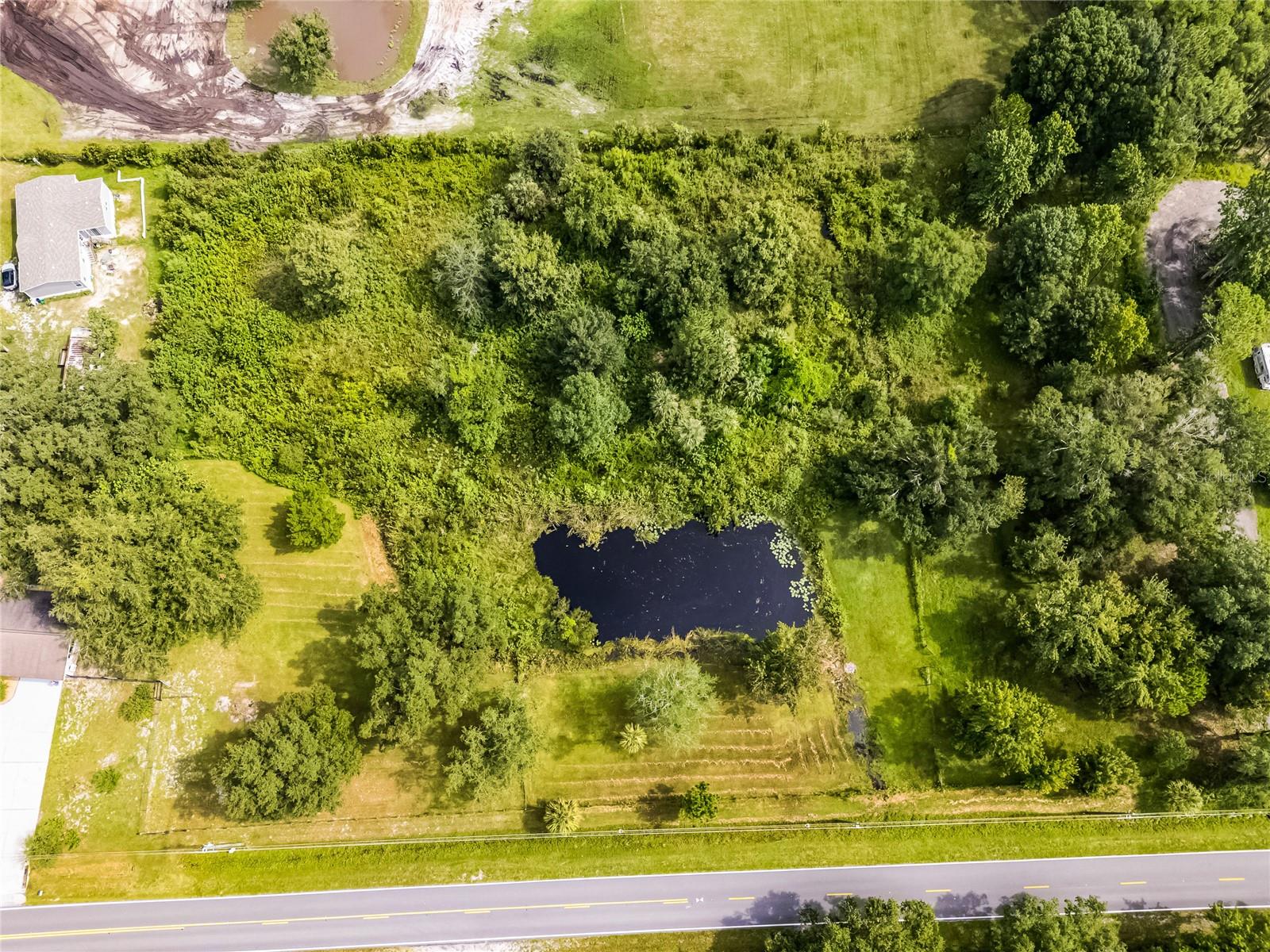 LAKE HARNEY ACRETTES - Residential