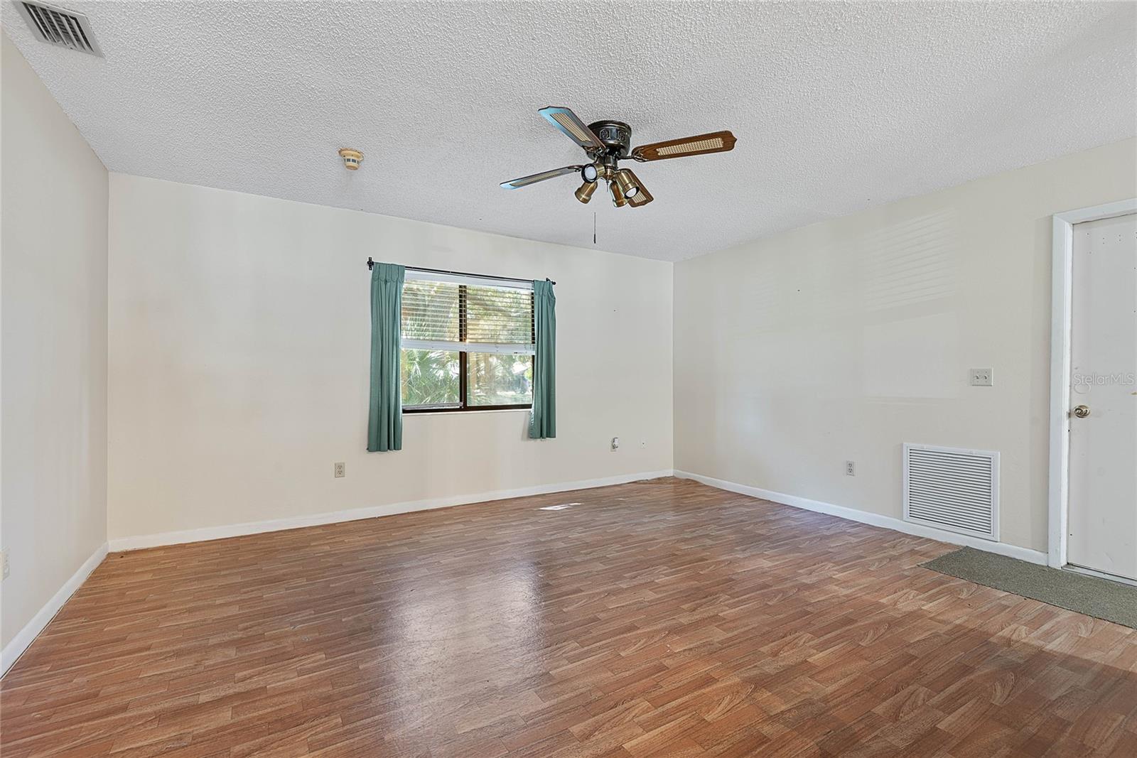 PALM COAST/BERNARD MDWS SEC 81 - Residential