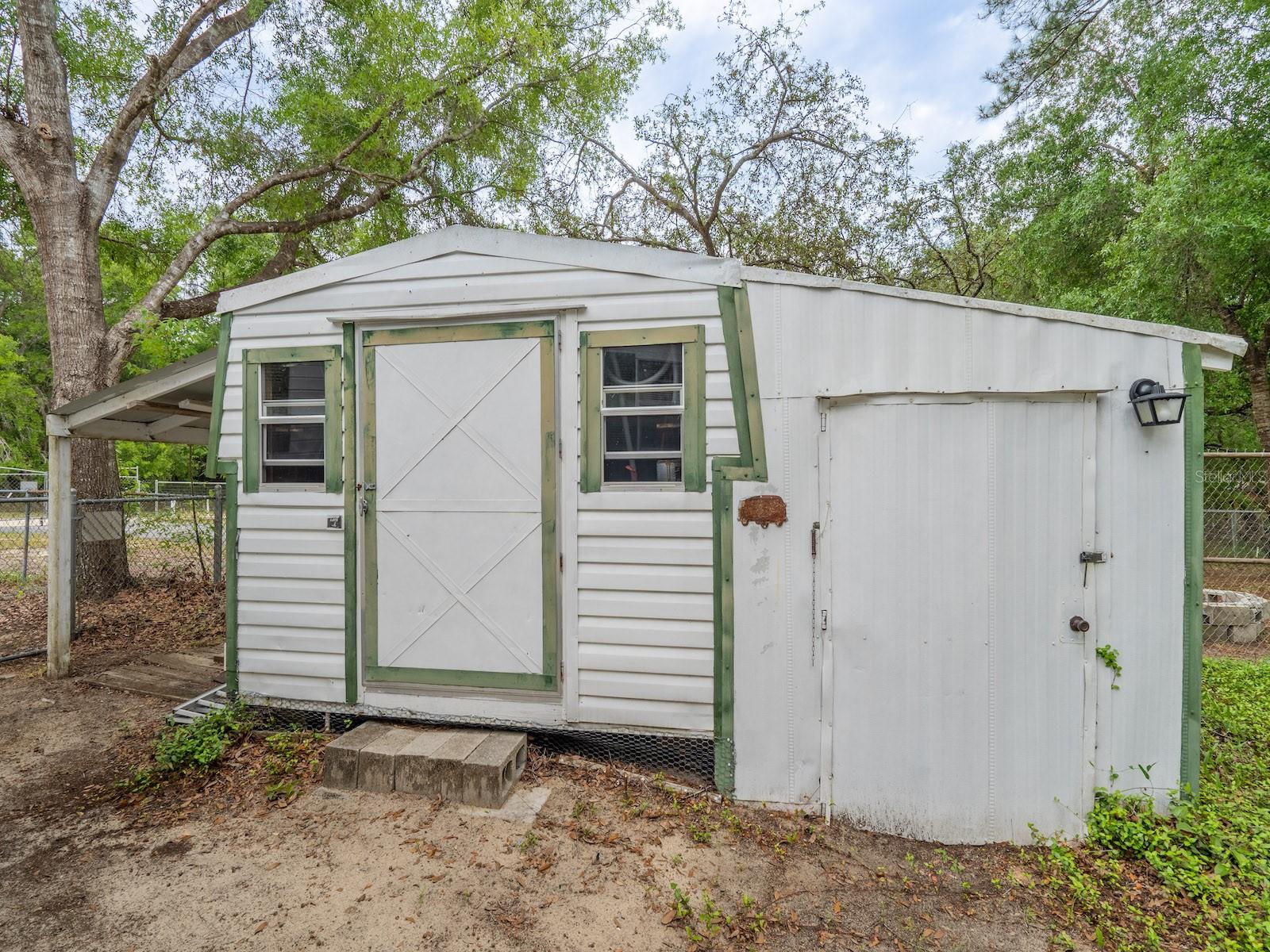 KERR BREEZY SHORES - Residential
