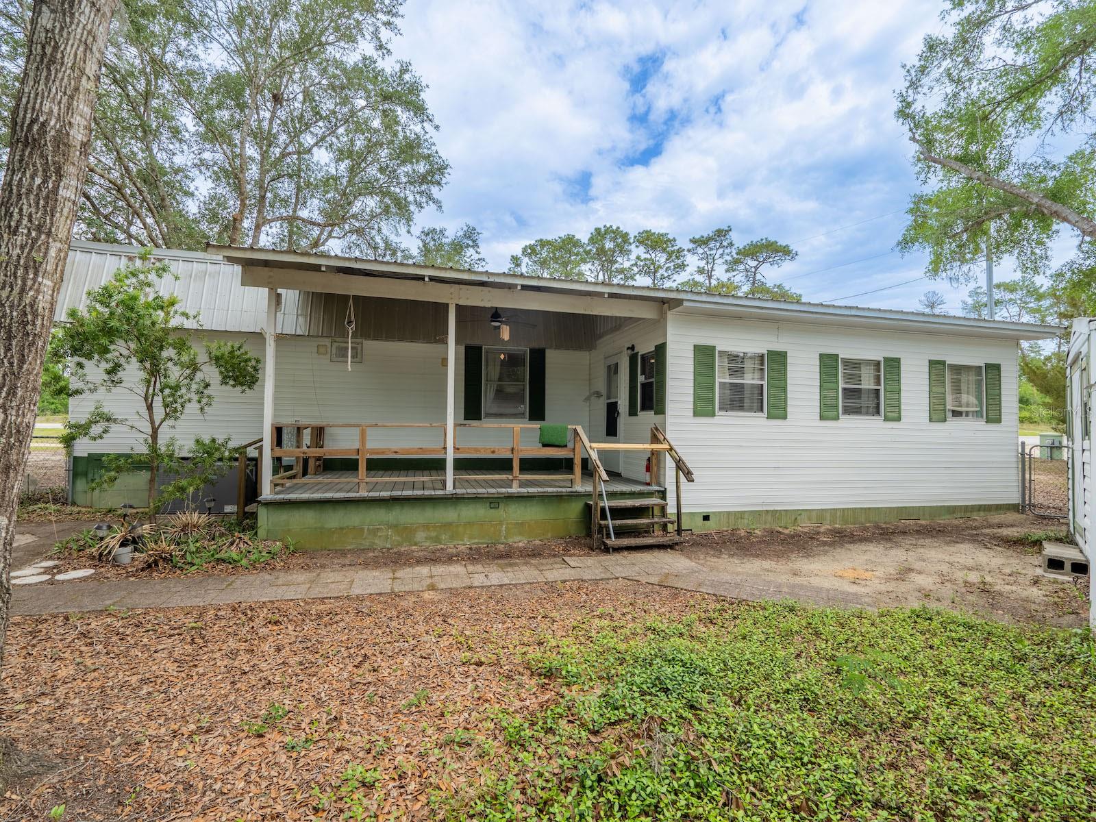 KERR BREEZY SHORES - Residential