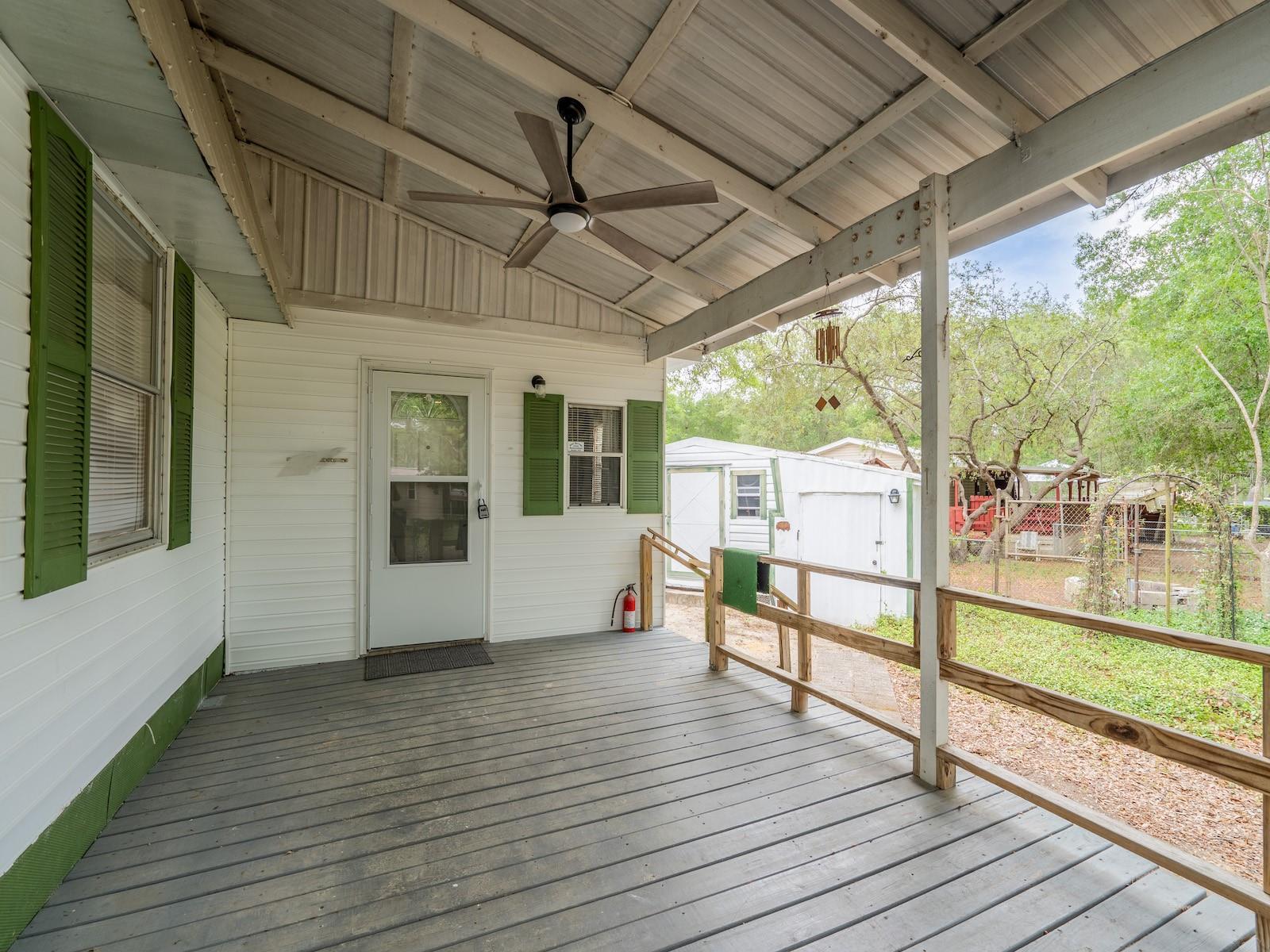 KERR BREEZY SHORES - Residential