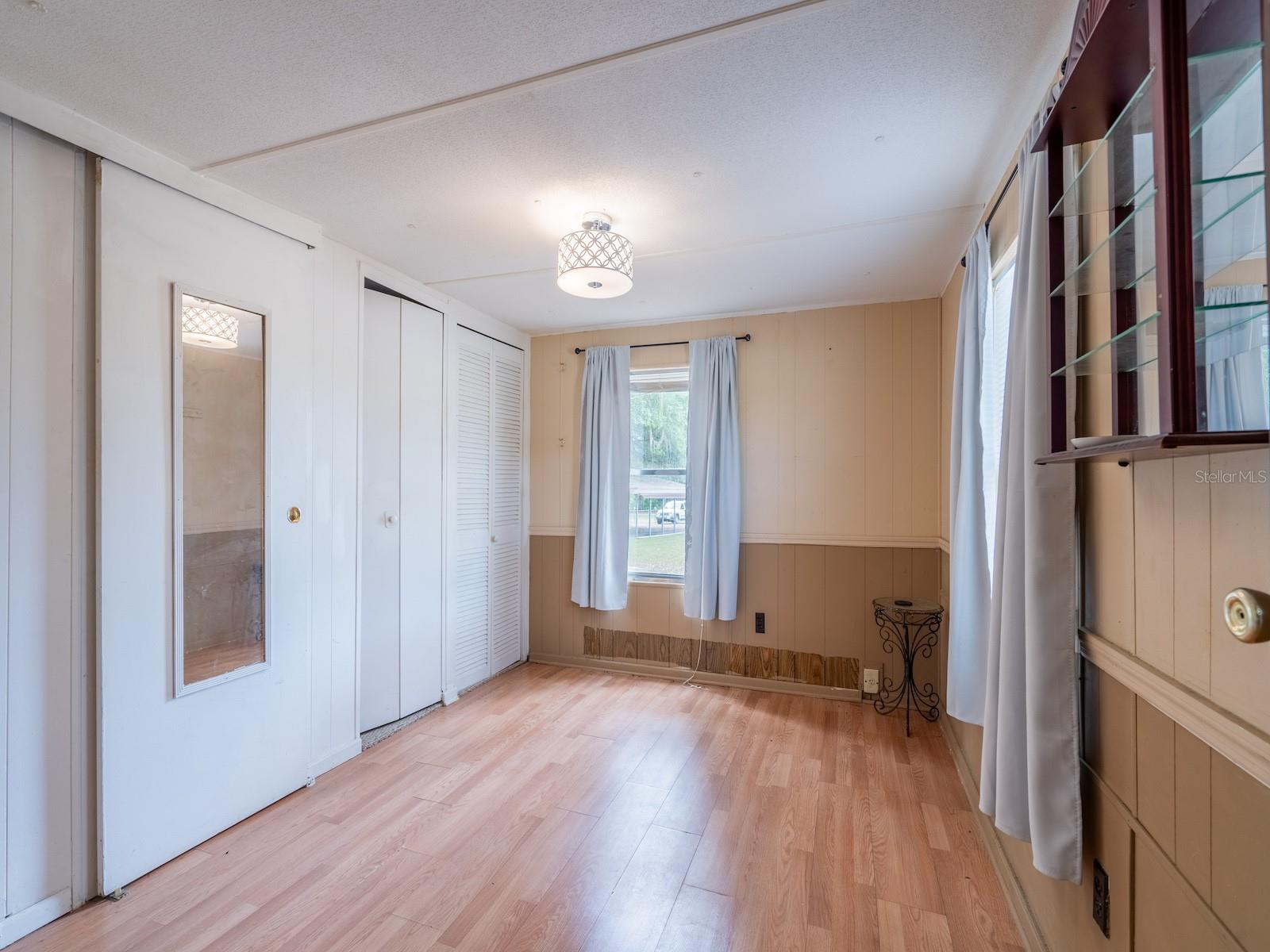 KERR BREEZY SHORES - Residential
