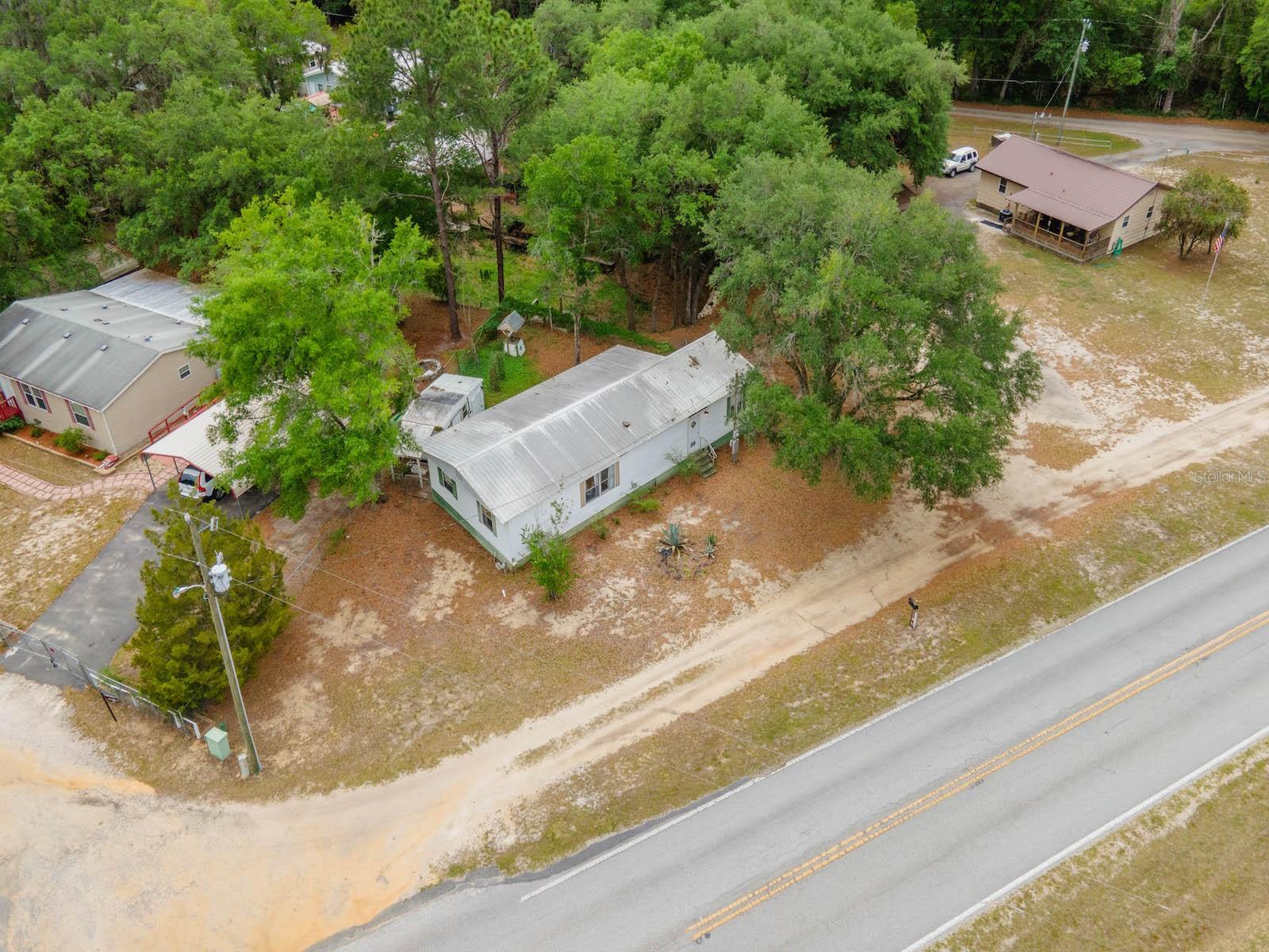 KERR BREEZY SHORES - Residential