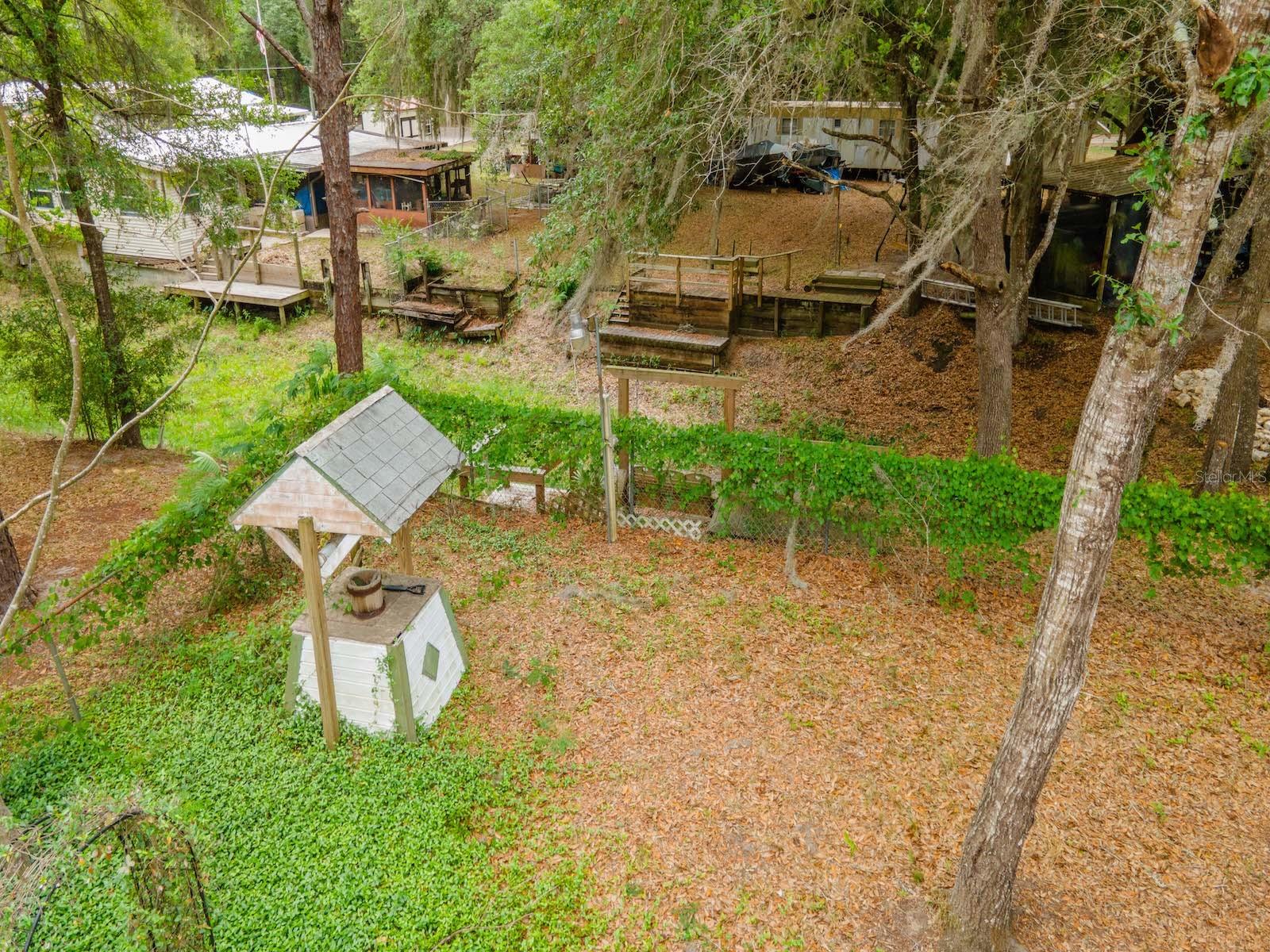 KERR BREEZY SHORES - Residential