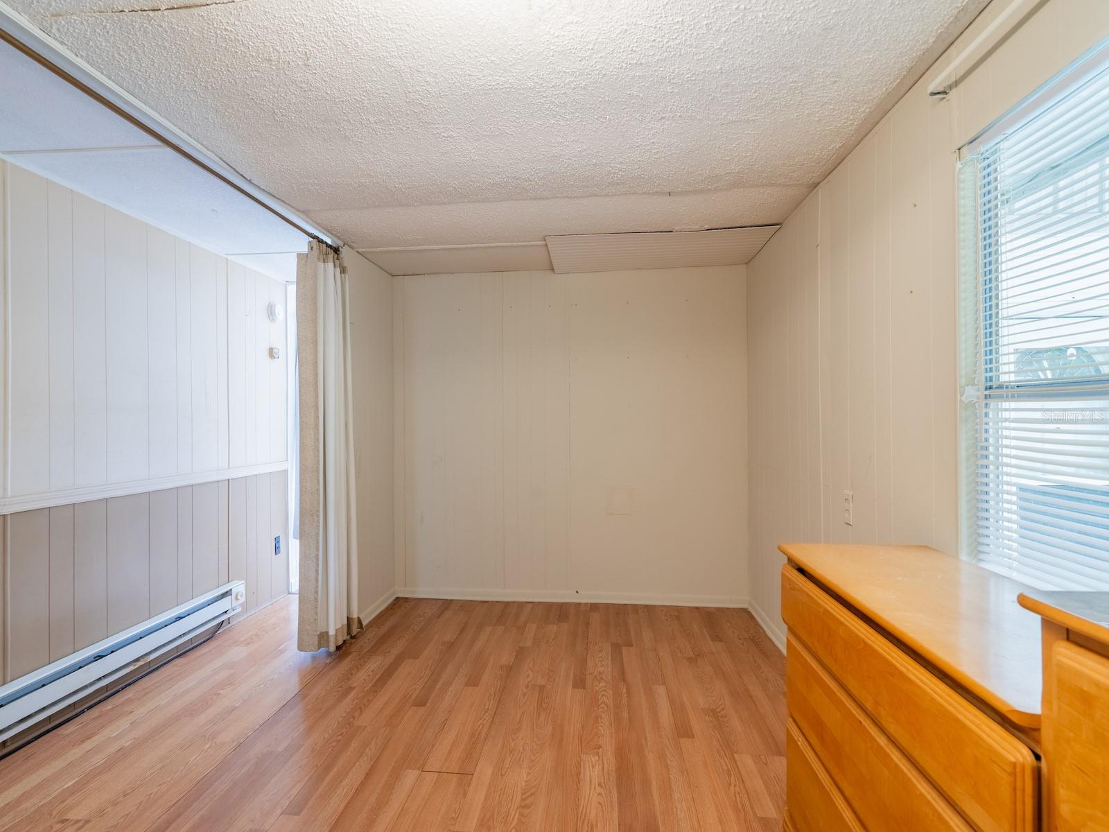 KERR BREEZY SHORES - Residential
