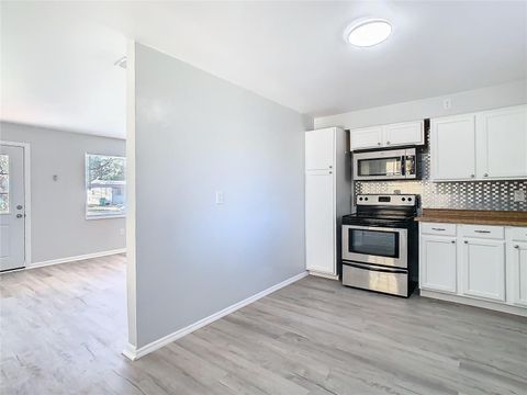 A home in ZEPHYRHILLS