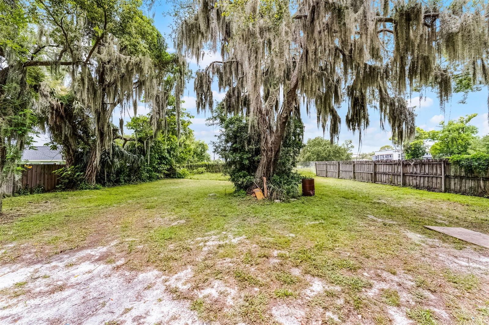 770 W WEBSTER AVENUE REAR LOT