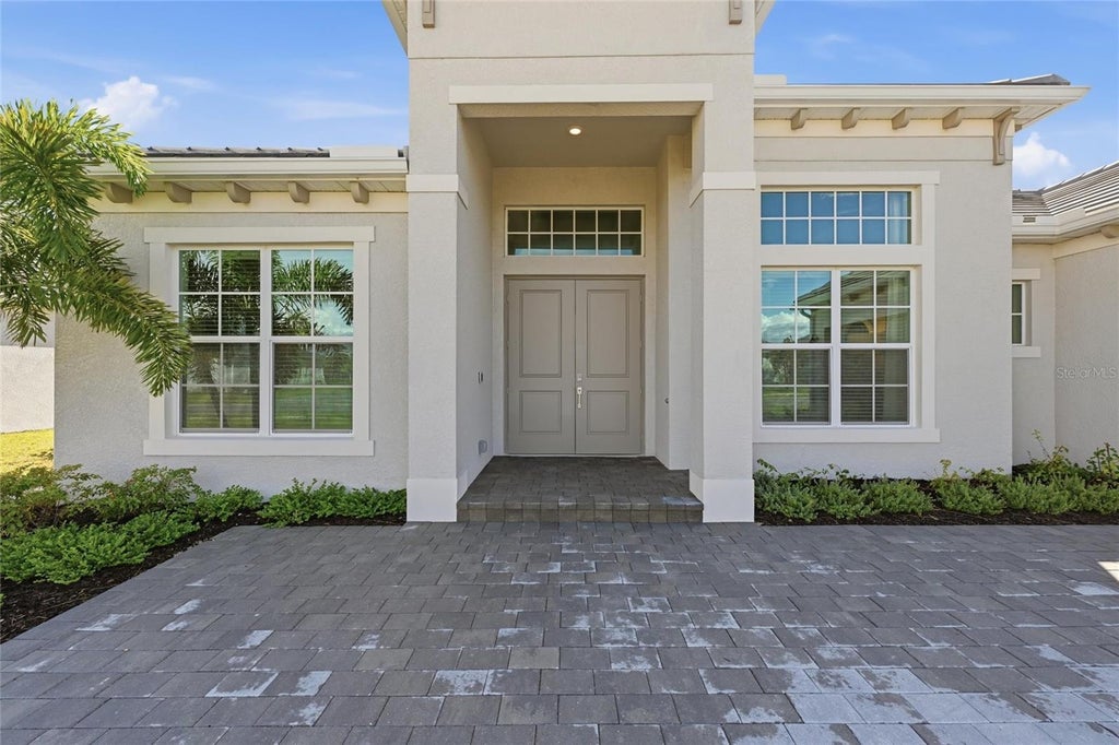 Photo of 17235 Albatross Road, Venice, FL 34293 (MLS # N6145724)