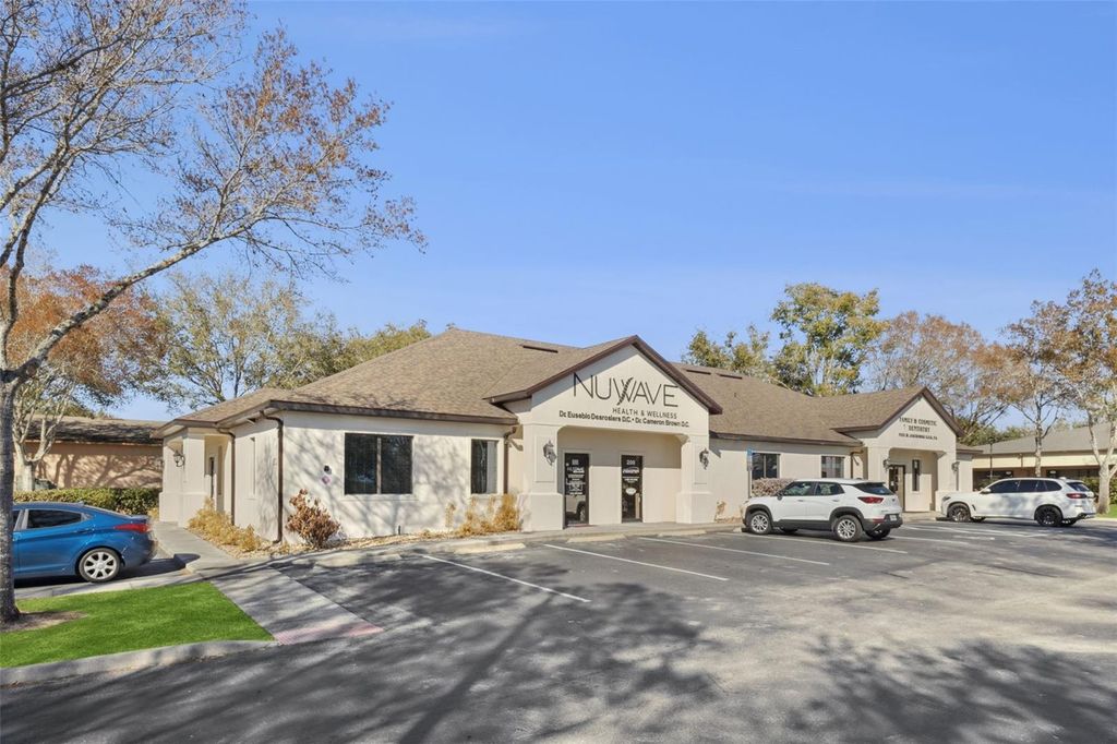 Photo of 235 Hatteras Avenue #100, Clermont, FL 34711 (MLS # G5108249)