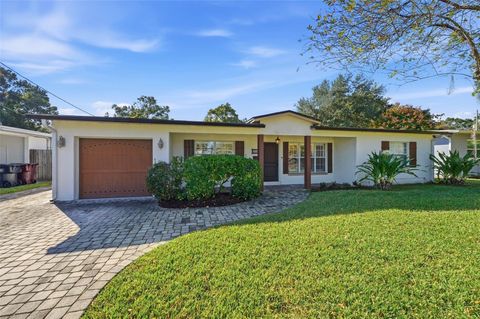 Photo of 234 W Winter Park Street, Orlando, FL 32804 (MLS # O6361906)