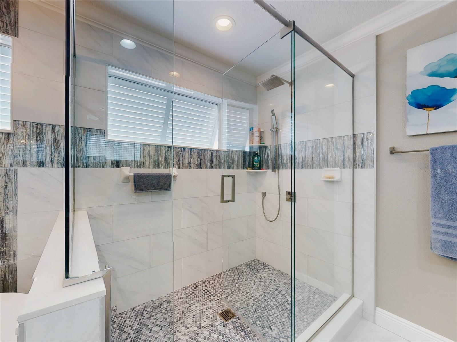 RIVER EDGE ACRES - Residential