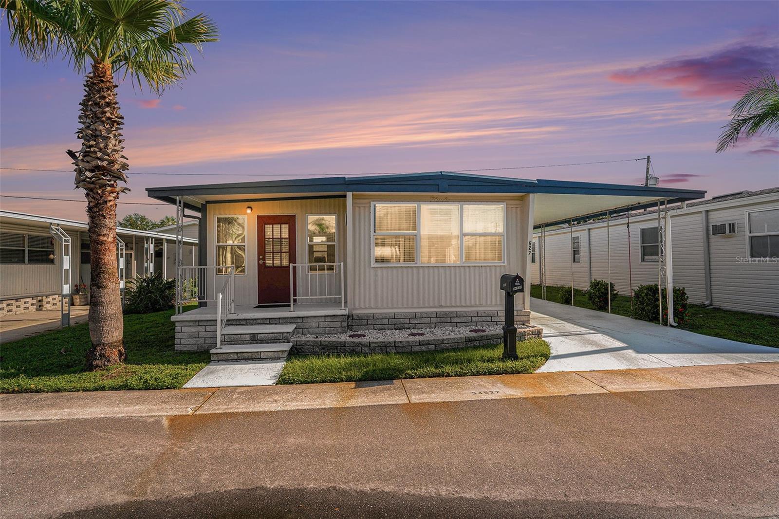 SUNSET PALMS UNREC - Residential