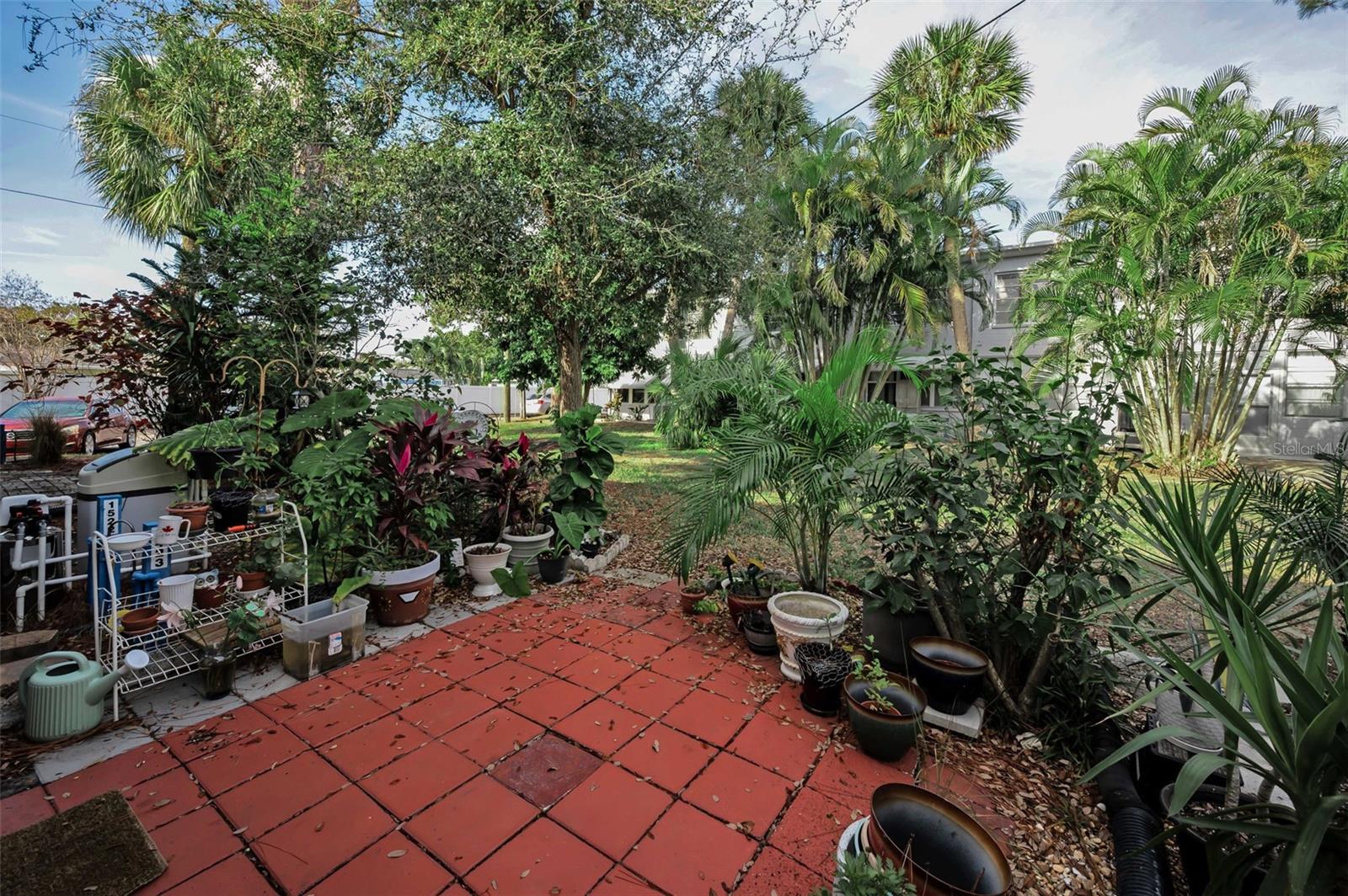 CLEARVIEW OAKS PARADISE - Residential