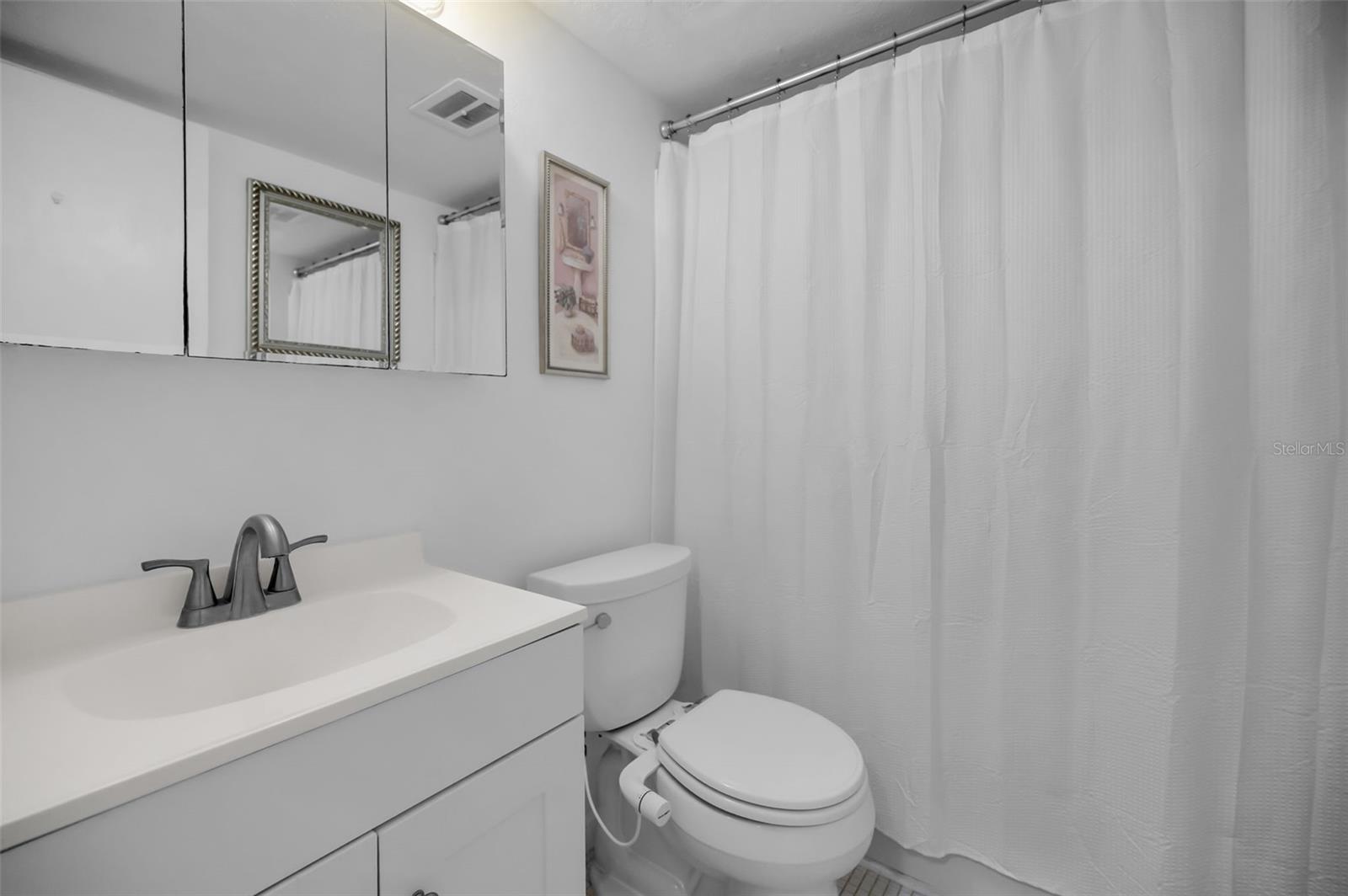 CLEARVIEW OAKS PARADISE - Residential