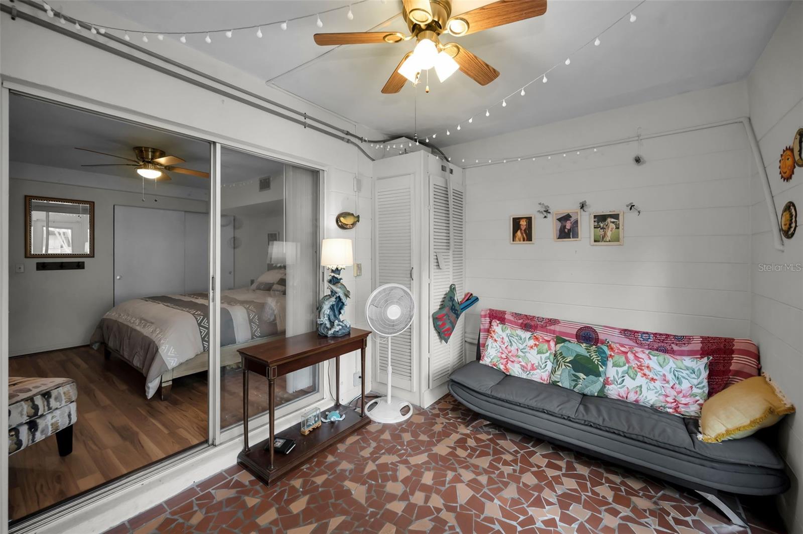 CLEARVIEW OAKS PARADISE - Residential