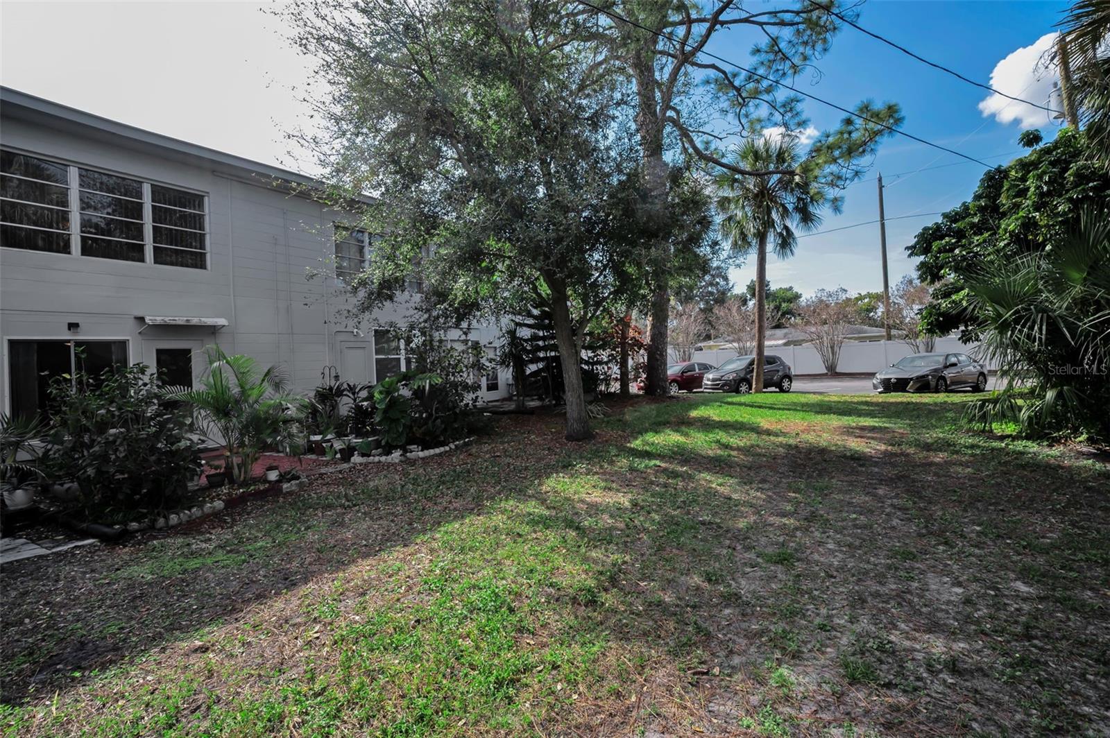 CLEARVIEW OAKS PARADISE - Residential