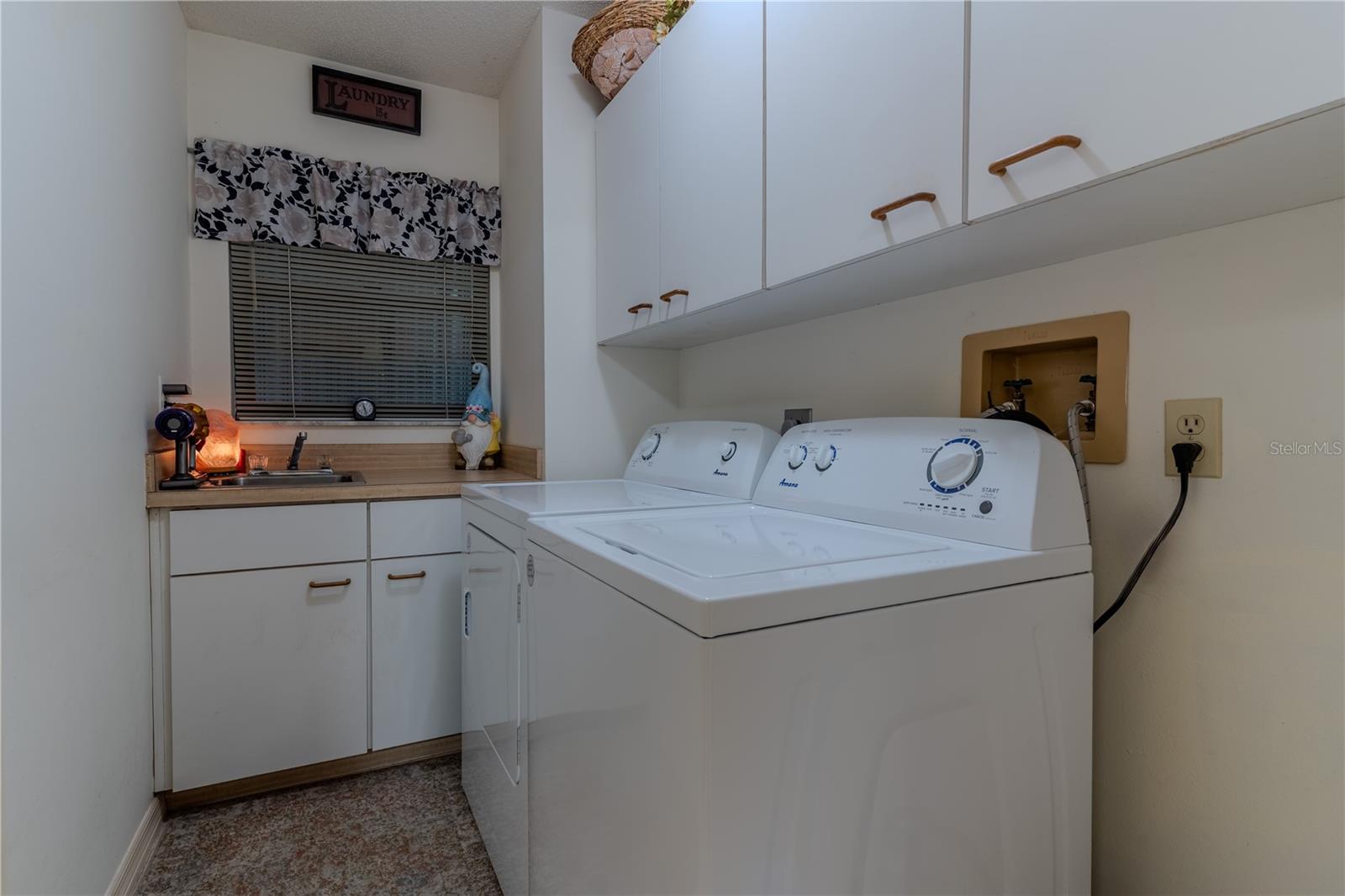 SUN N LAKES - Residential