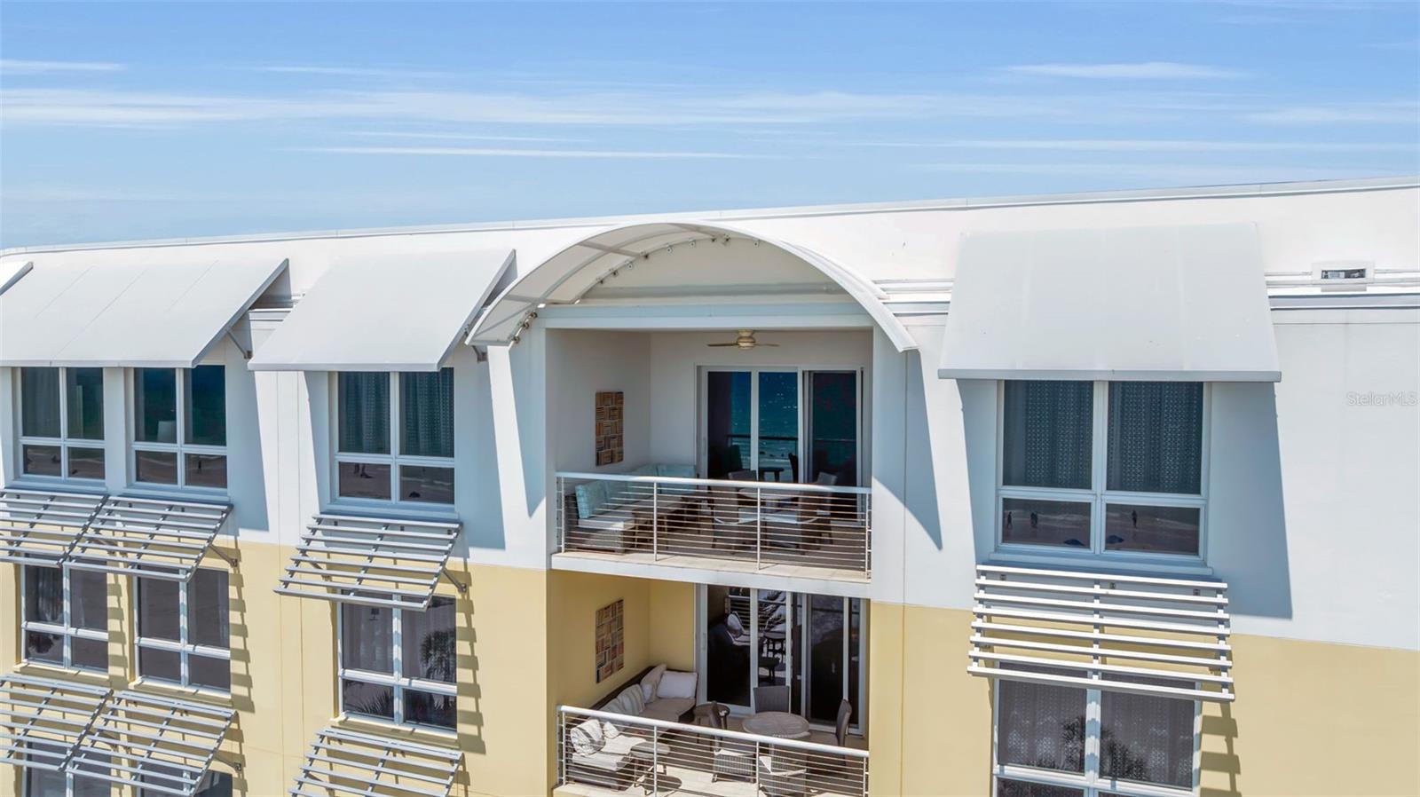915 SEASIDE DRIVE 611