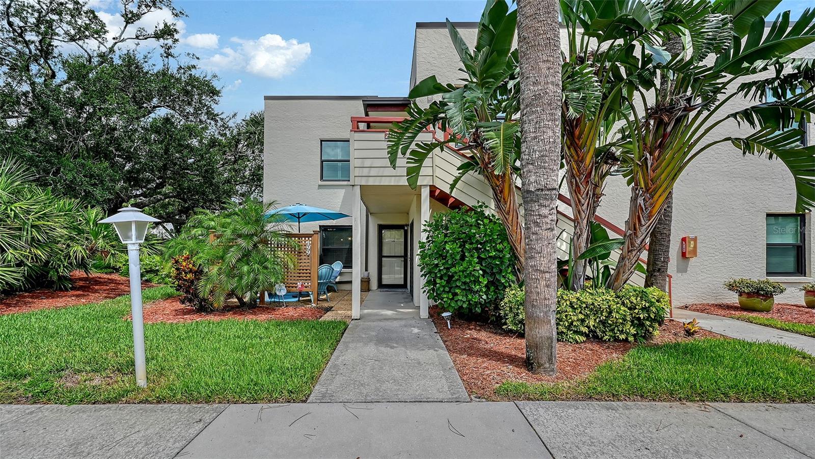 199 SPRING LAKES BOULEVARD 199