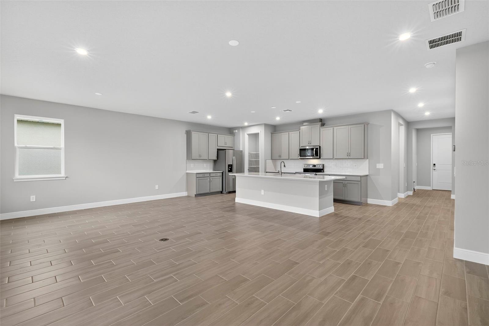 12309 49TH STREET E