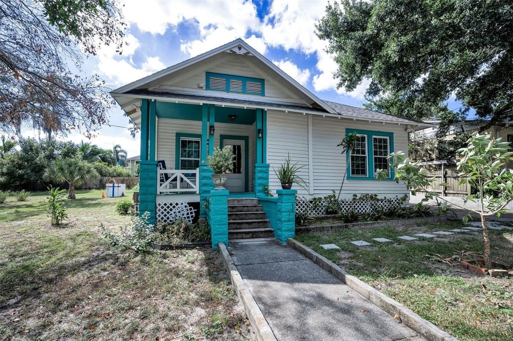 Photo of 39 W Park Street, Tarpon Springs, FL 34689 (MLS # W7880043)