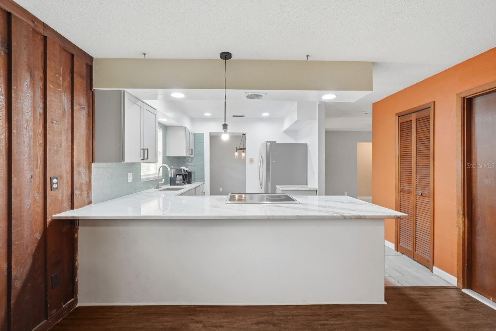 SHANGRI LA UNIT 01 - Residential