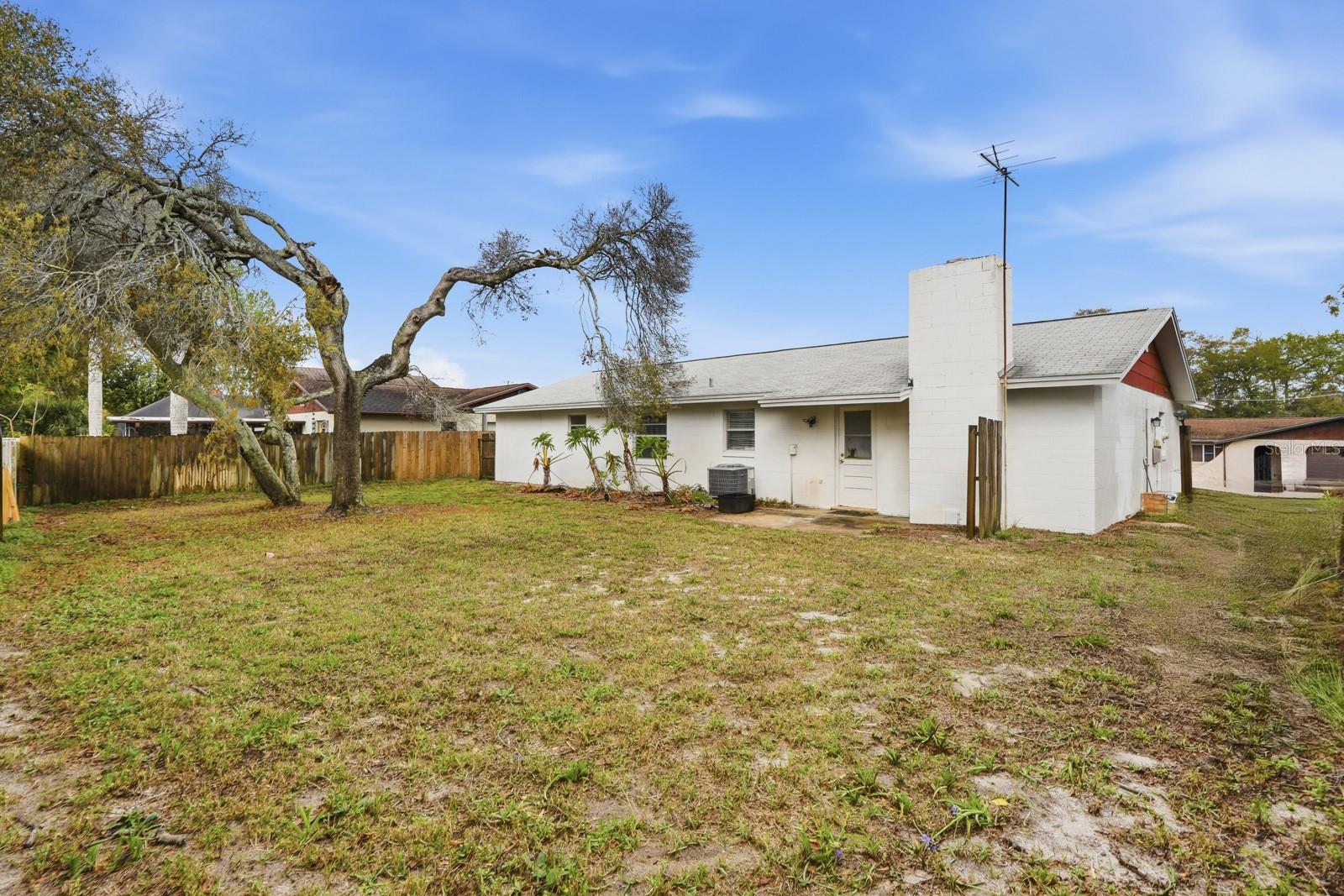 SHANGRI LA UNIT 01 - Residential