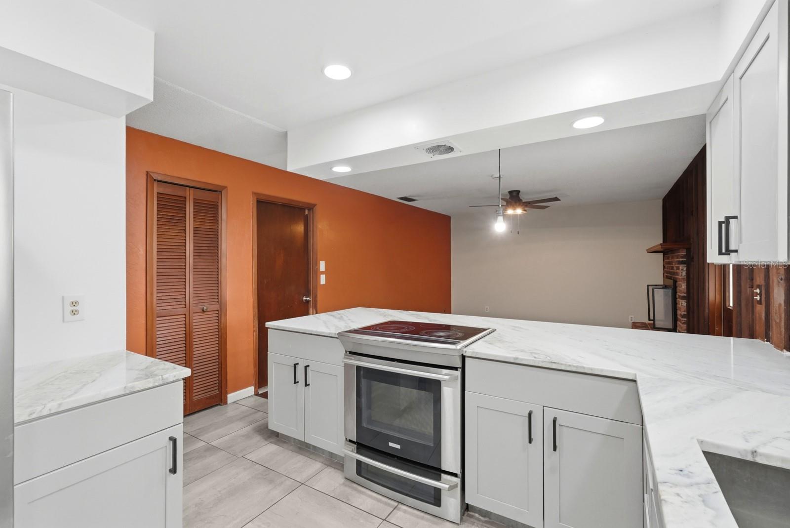 SHANGRI LA UNIT 01 - Residential