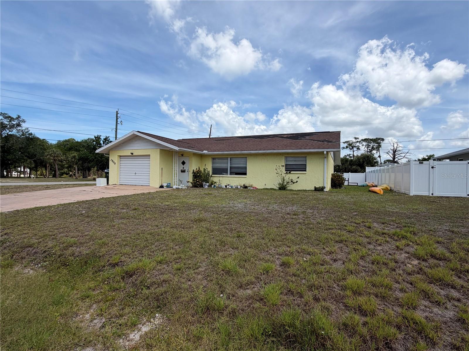 1500 ROSSANNE PLACE