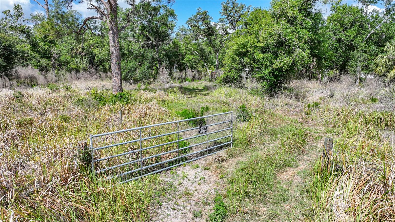 ROYAL PARK ESTATES - Land