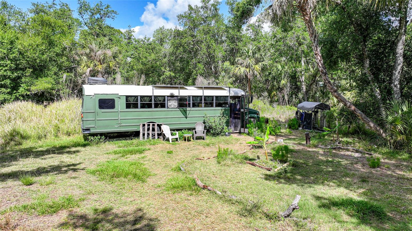 ROYAL PARK ESTATES - Land