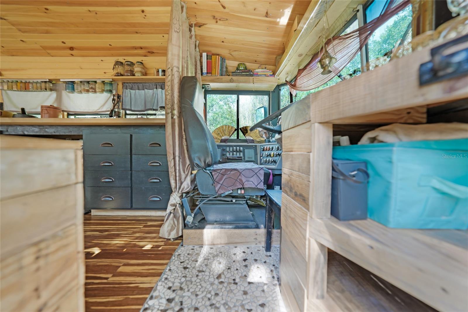 ROYAL PARK ESTATES - Land